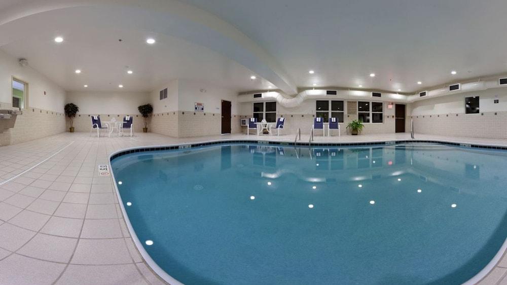 Holiday Inn Express & Suites Columbus East - Reynoldsburg By Ihg Esterno foto