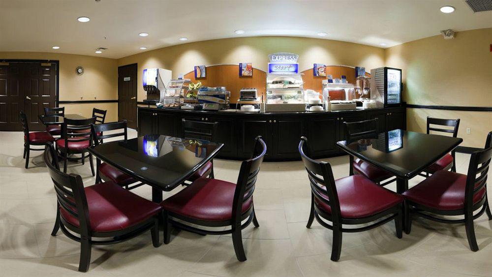 Holiday Inn Express & Suites Columbus East - Reynoldsburg By Ihg Esterno foto